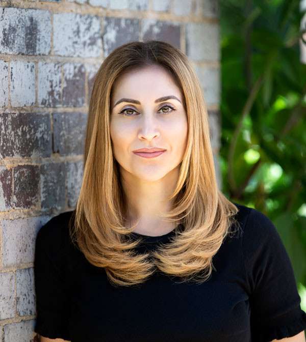 Д-р Иванка Ежова, Психолог, токсични родители, детски травми